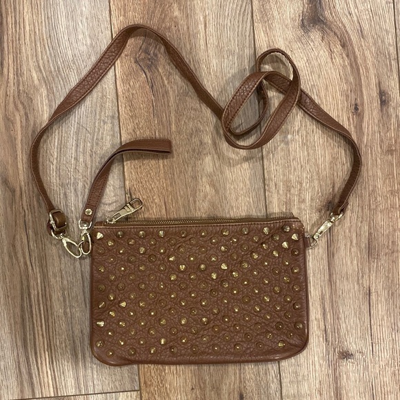 Leather studded Steve Madden Crossbody/clutch/wristlet bag - Picture 3 of 9